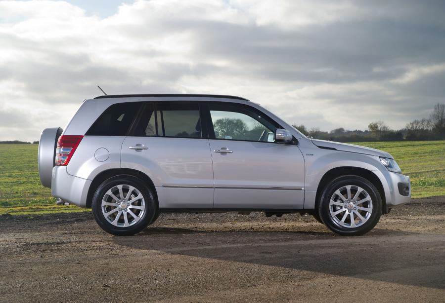  Suzuki Grand Vitara 2013 года  (UK) (фото 5 из 6)